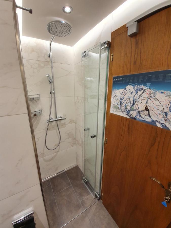 Strahlhorn Apartment Zermatt Exterior foto